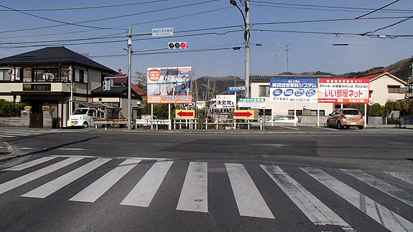 青梅駅付近のＴ字路